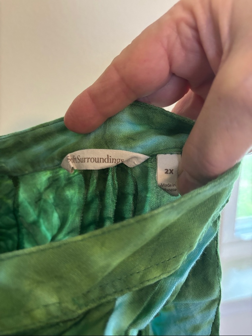 Soft Surroundings Green Tie-Dye V-Neck Tunic - Picture 4 of 4